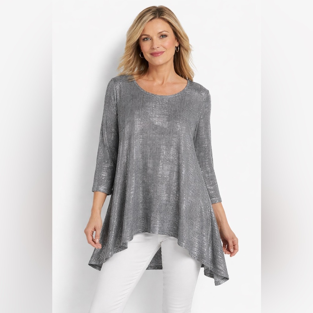 Chelsea & Theodore Metallic silver  Tunic Top